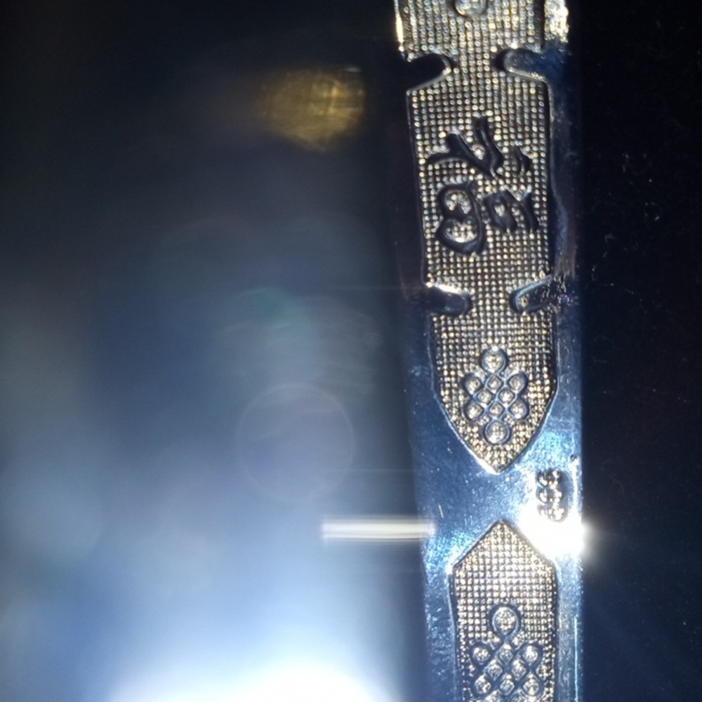 Silver bangle - Picture 2 of 2